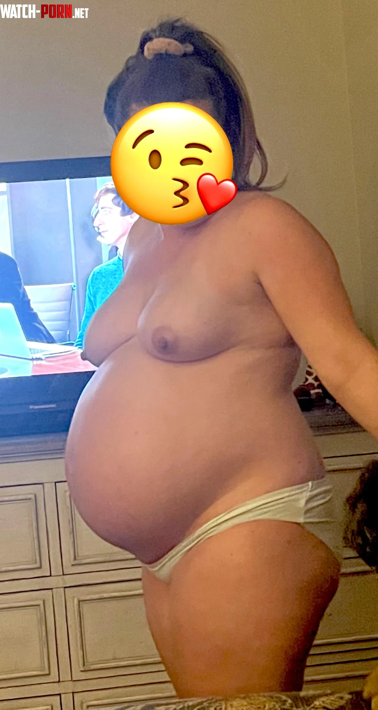 Smash or pass at 8 months pregnant by Independent_Ninja326