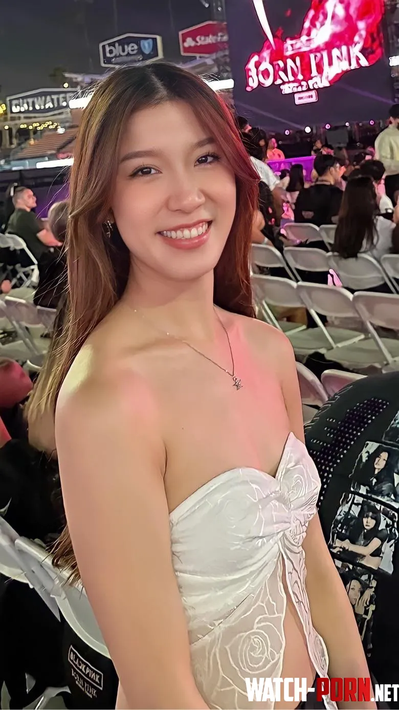 felt so sexy wearing this top at the concert by erinzhu