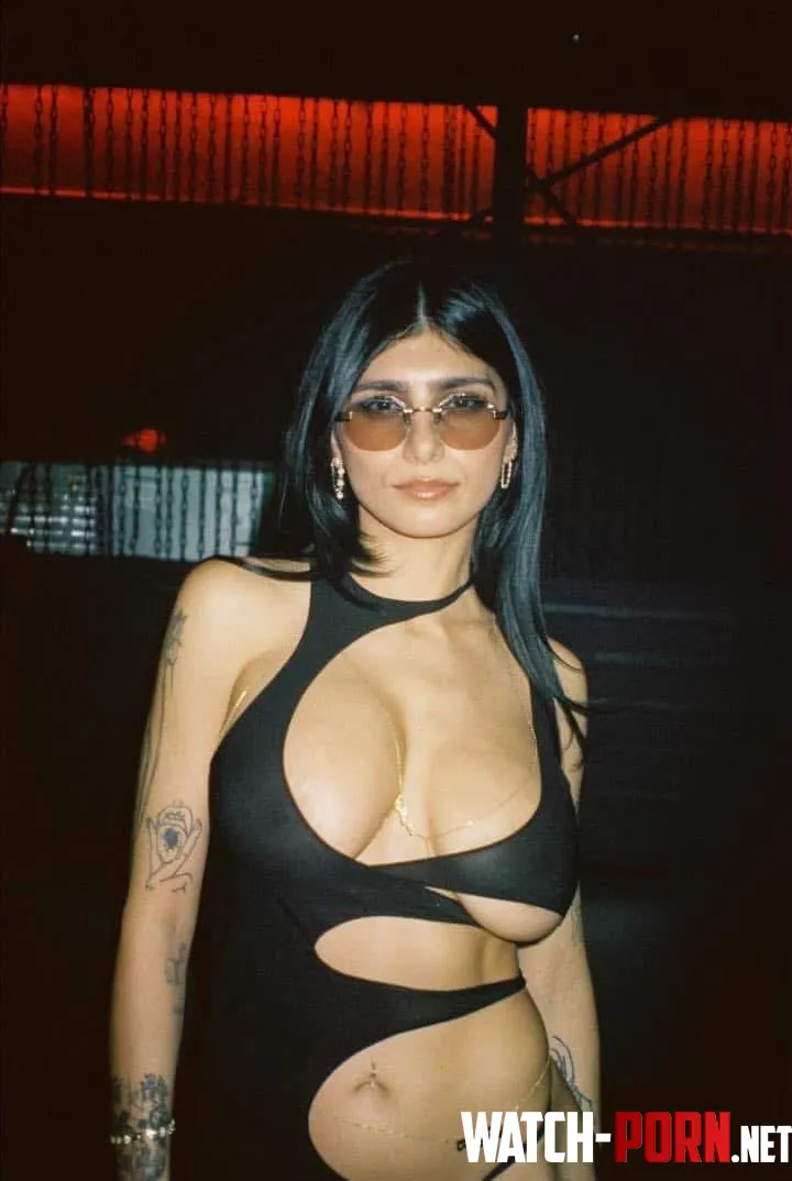 Mia Khalifa by Own-Hovercraft-9307