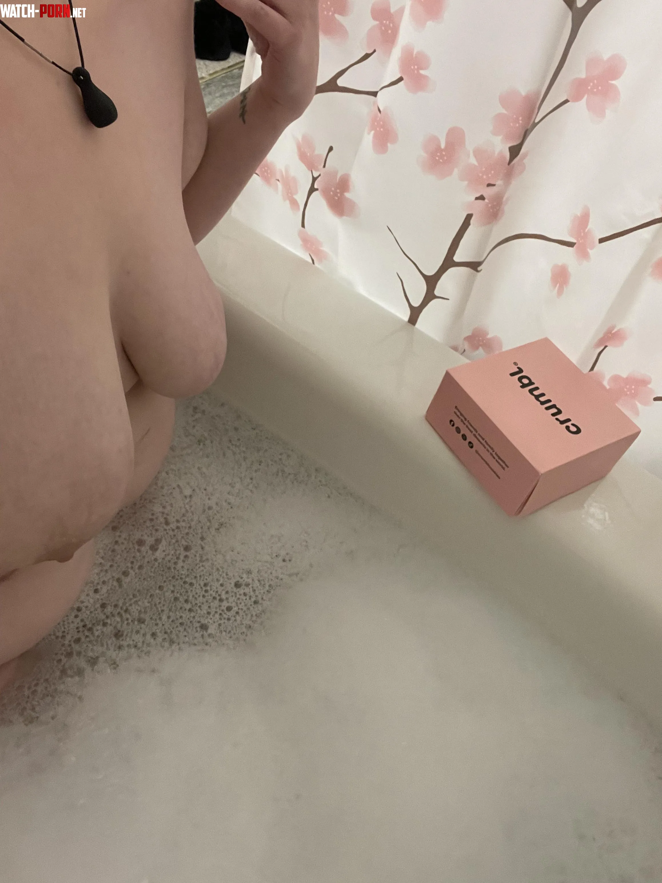 Join me for a cookie in the bath by BBWstonerbarbie