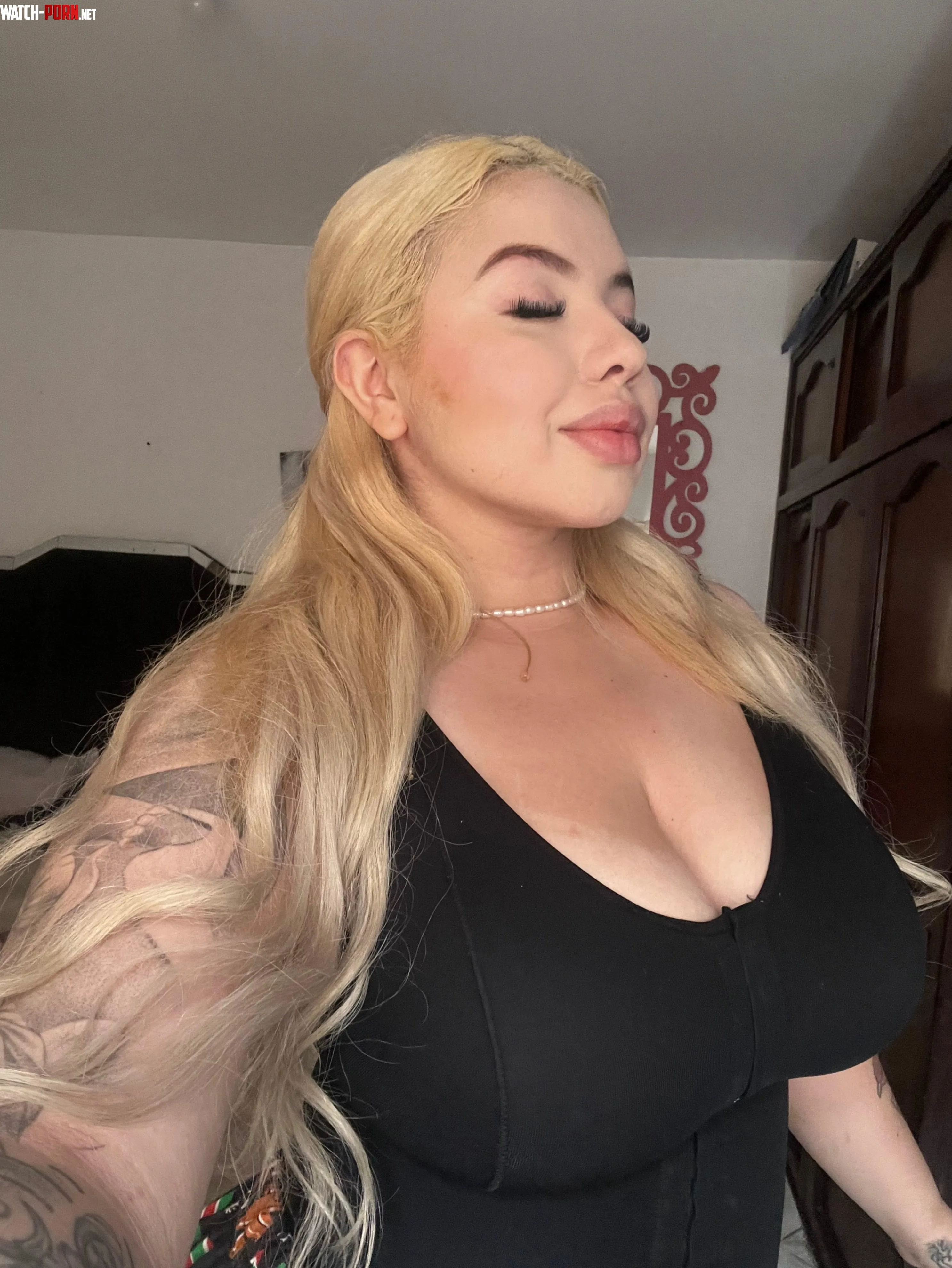 that moment when you feel sexy and confident by baby_isabella