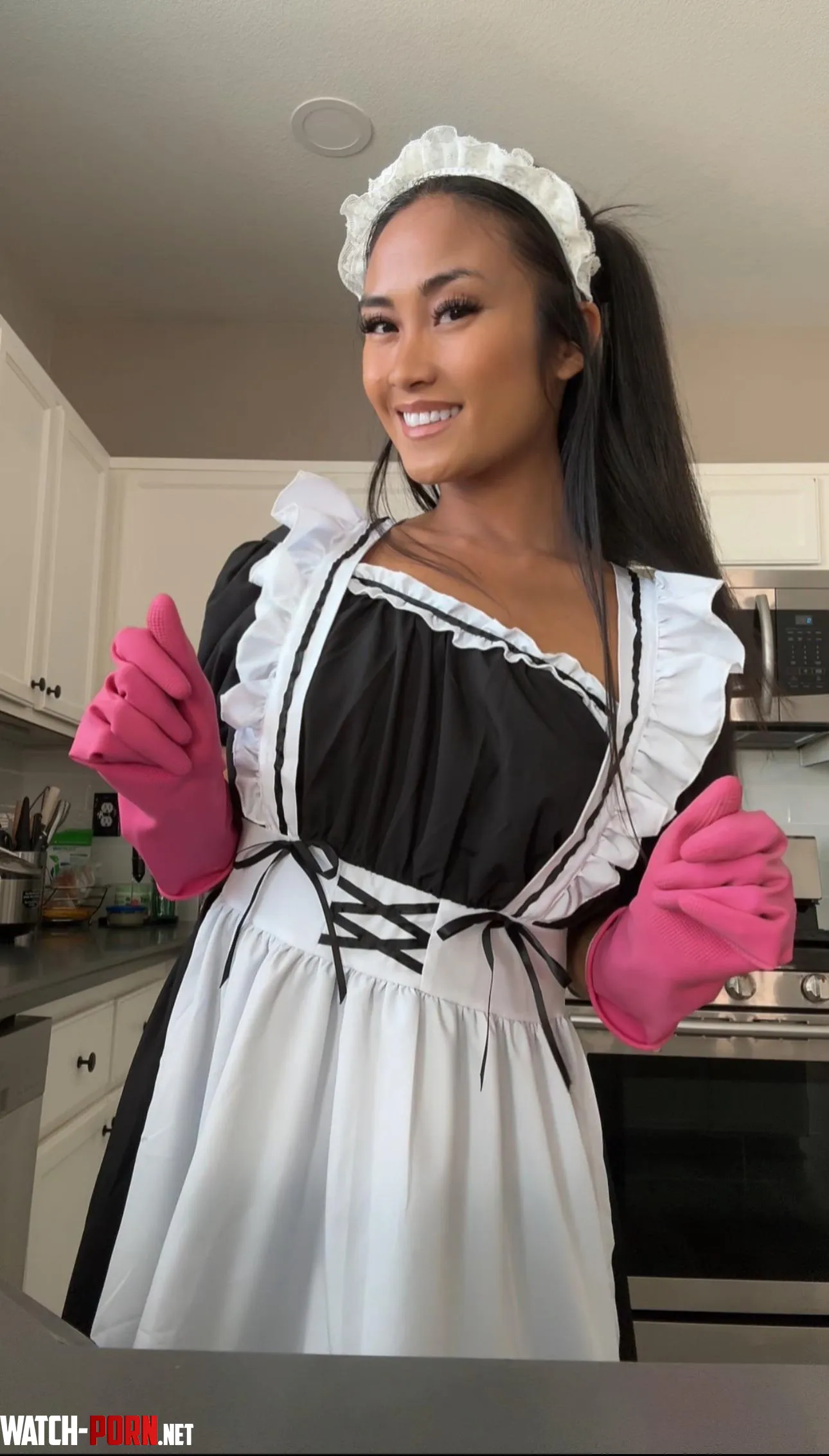 Pretty Eva maid ready to serve by sunshinemaidxo