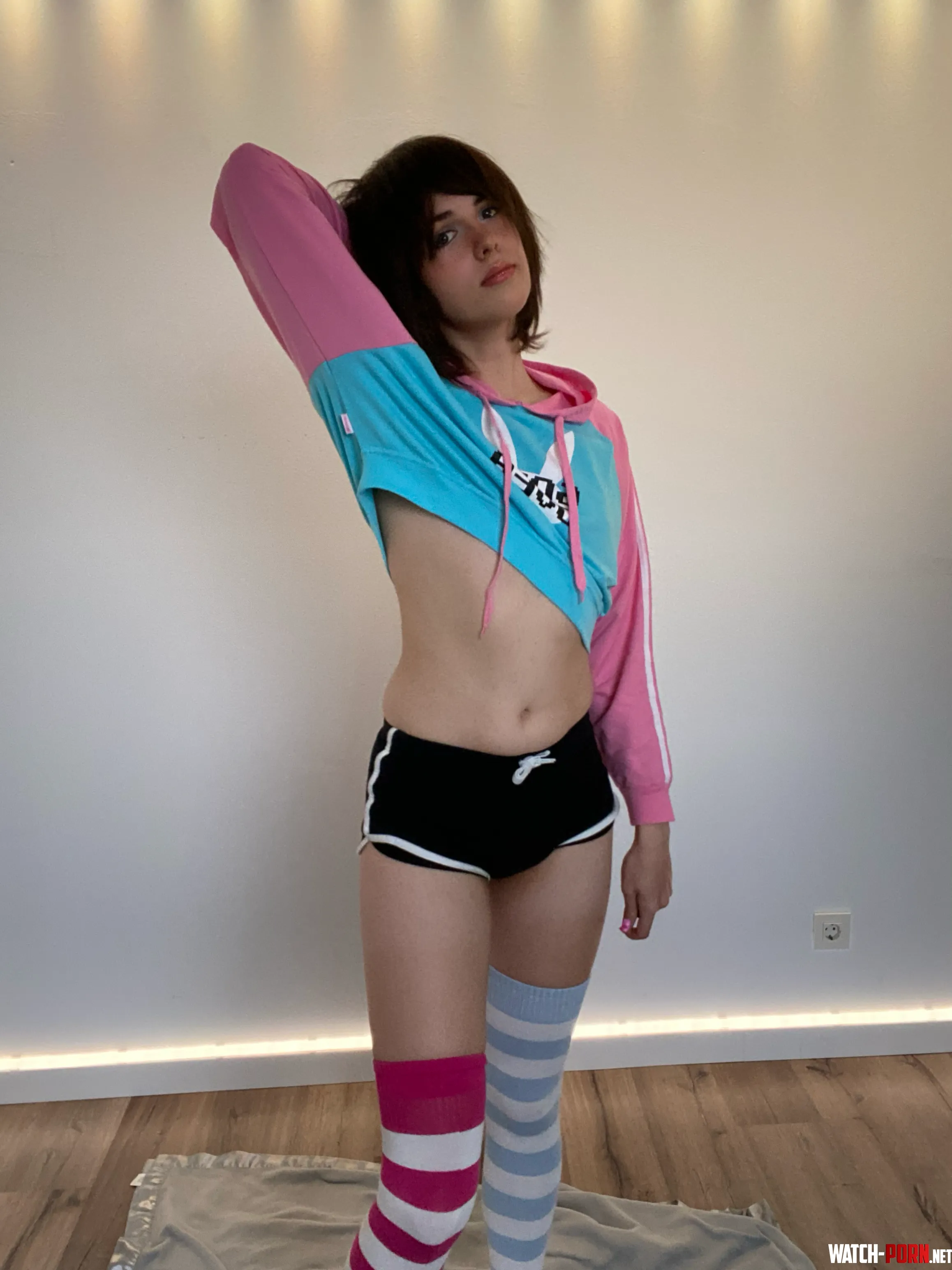 Femboy stretches by FemboyMmew