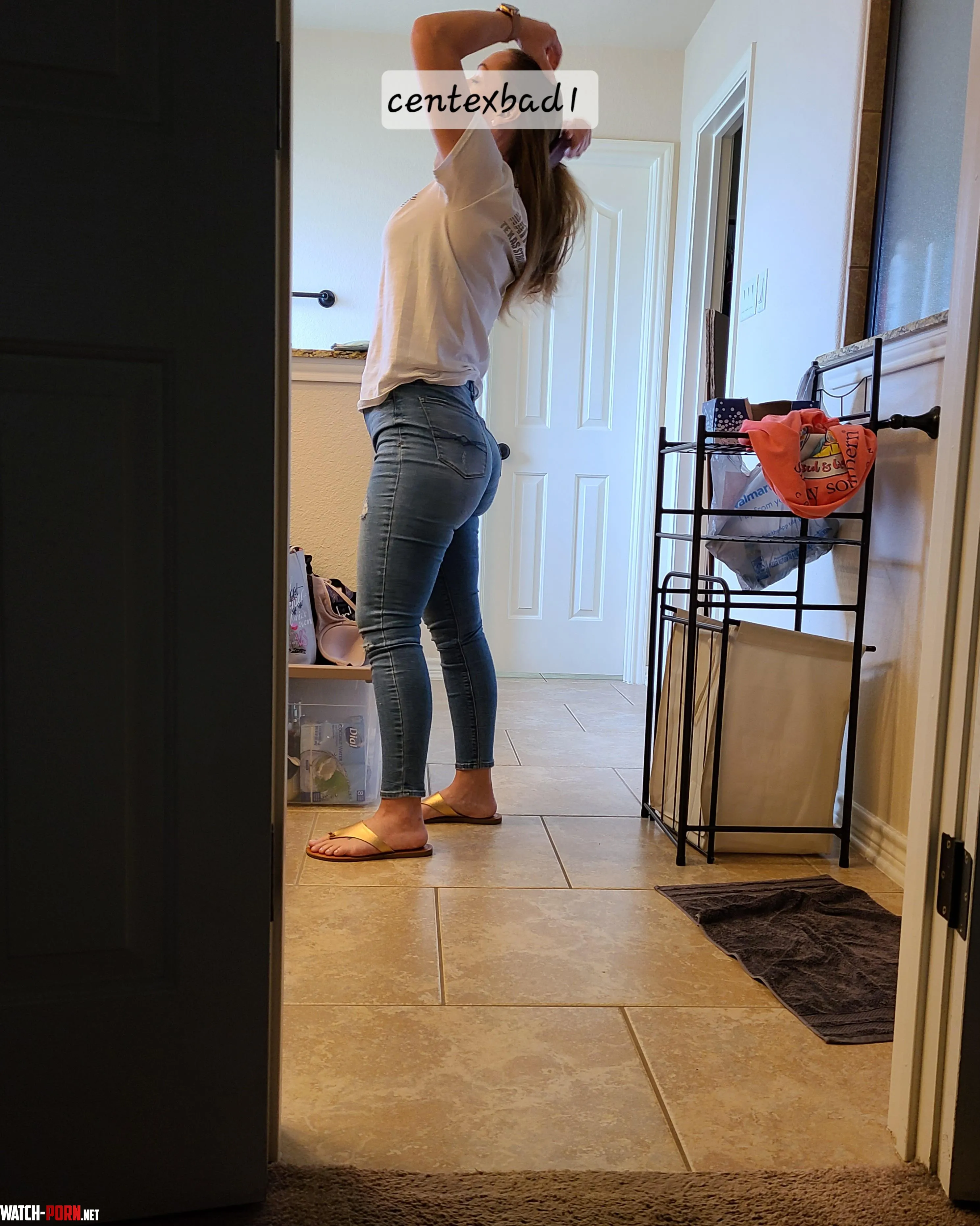 40 yo wife booty in jeans by centexbad1